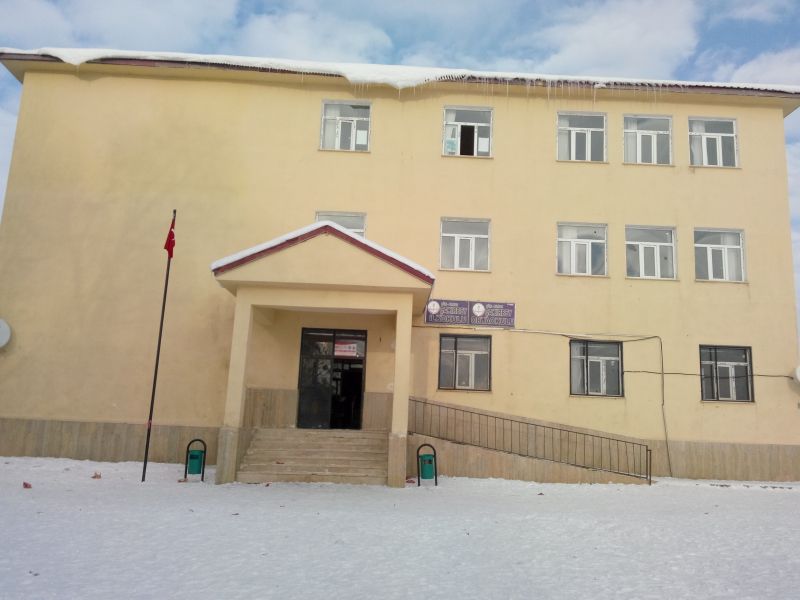Çakırbey Ortaokulu 