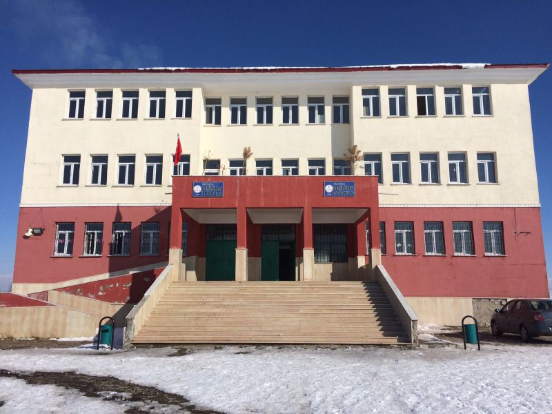 Demirören İlkokulu 