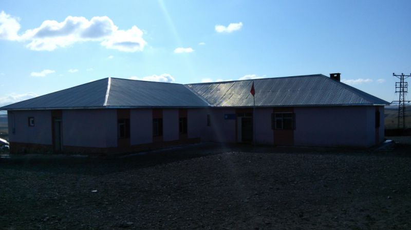 Karaağaç İlkokulu 