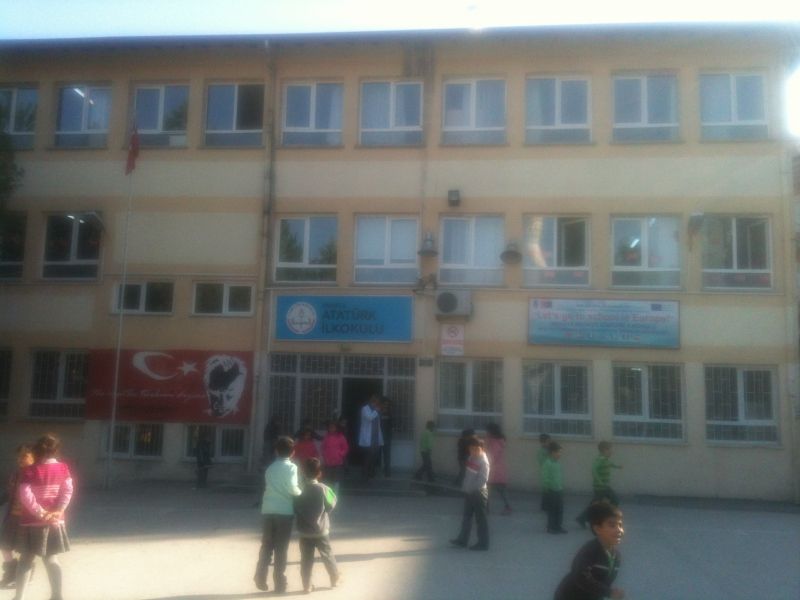 Atatürk İlkokulu 