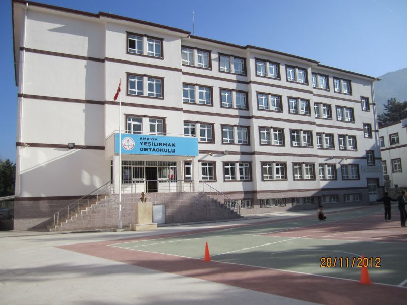 Yeşilırmak Ortaokulu 