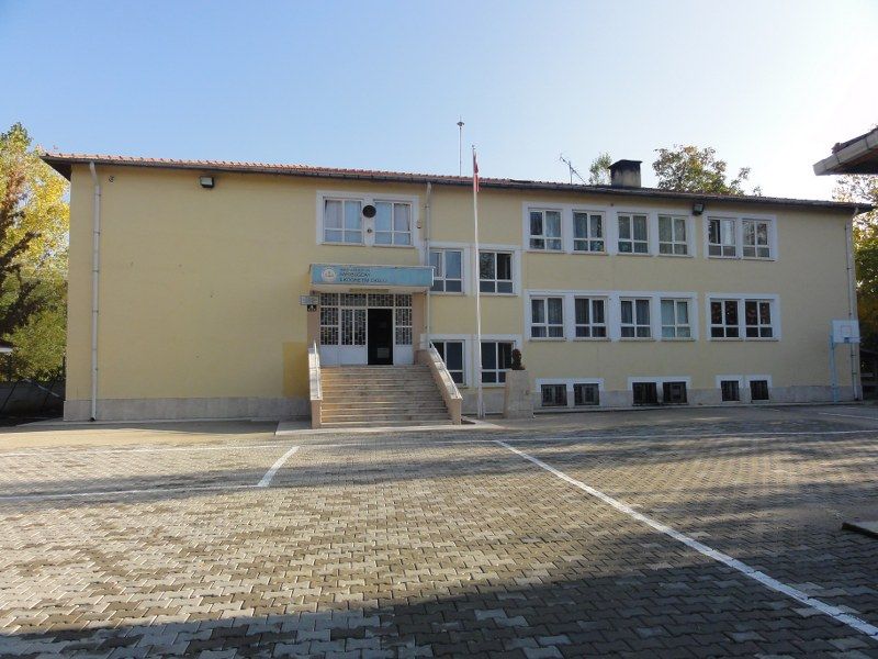 Sarıbuğday İlkokulu 