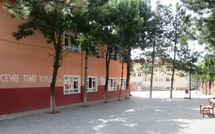 Bolat İlkokulu 