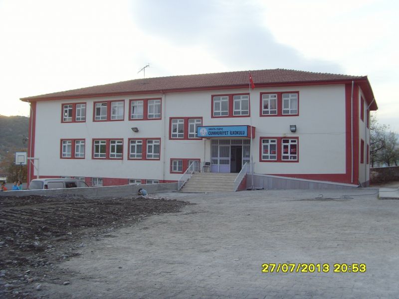 Cumhuriyet İlkokulu 