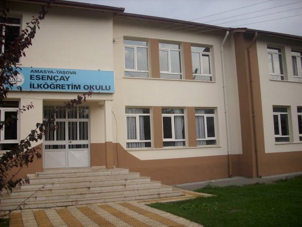 Esençay Ortaokulu 