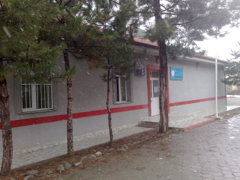 Hacıbey İlkokulu 