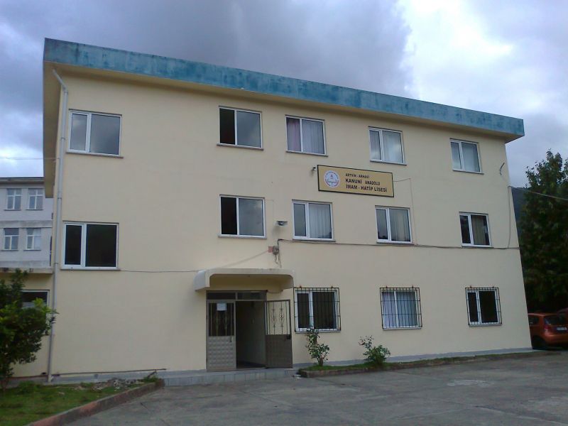 Arhavi Kanuni Anadolu İmam Hatip Lisesi 