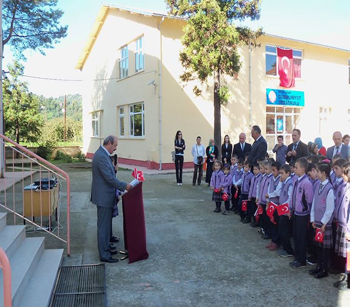 Cumhuriyet İlkokulu 