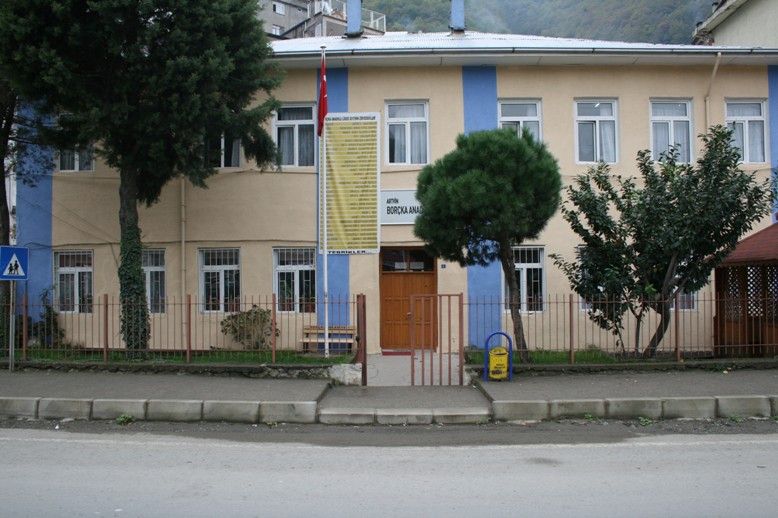 Borçka Anadolu Lisesi 