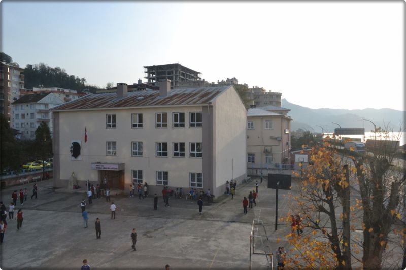 Hopa Mesleki Ve Teknik Anadolu Lisesi 