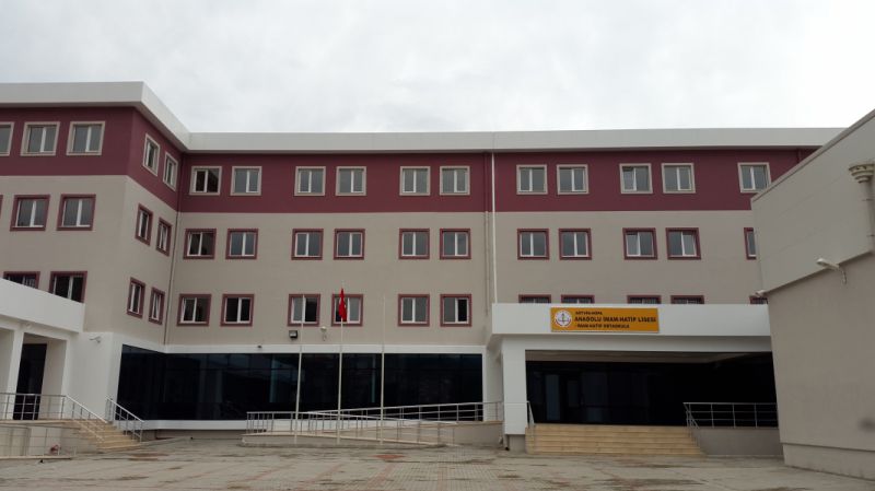 Hopa Anadolu İmam Hatip Lisesi 
