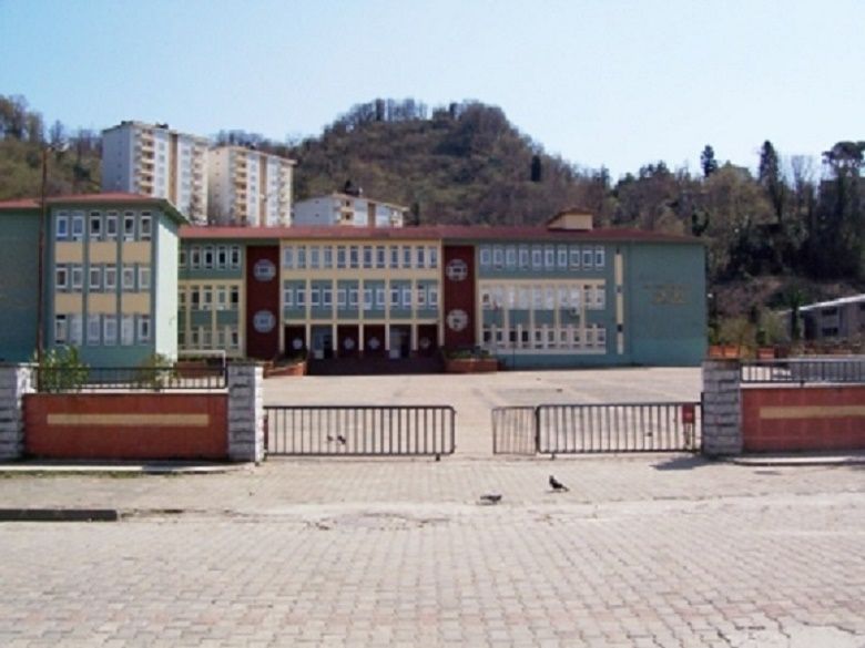 Hüsnü Ciner İlkokulu 