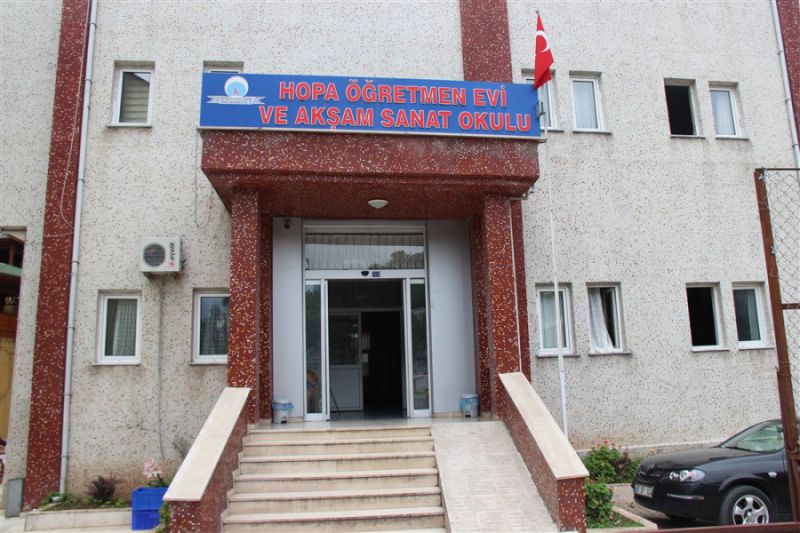 Öğretmen Evi Ve Akşam Sanat Okulu 