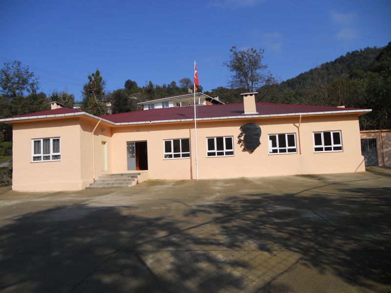 Hopa İsmet Çakir Özel Eğitim Mesleki Eğitim Merkezi (Okulu) 