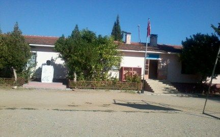 Yaka İlkokulu 