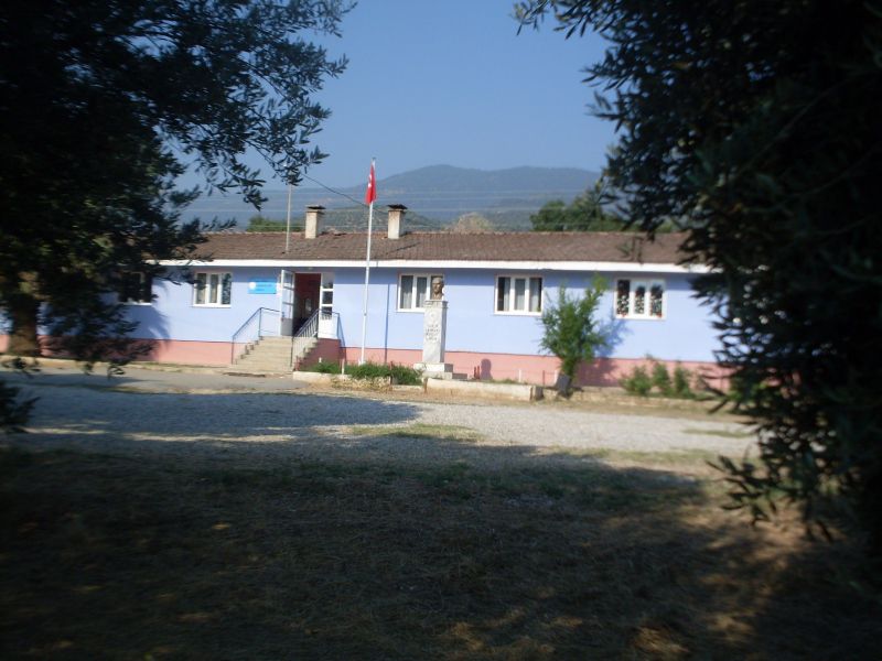 Kılavuzlar İlkokulu 