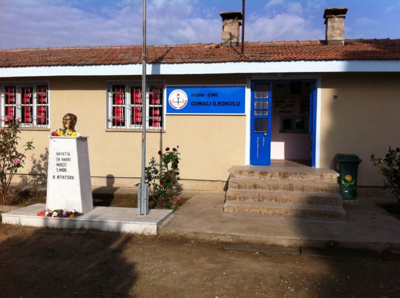 Cumalı İlkokulu 