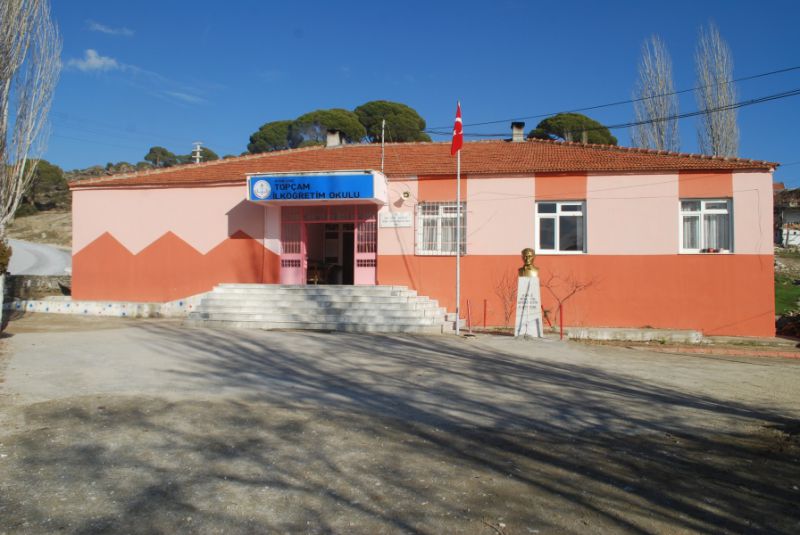Topçam İlkokulu 
