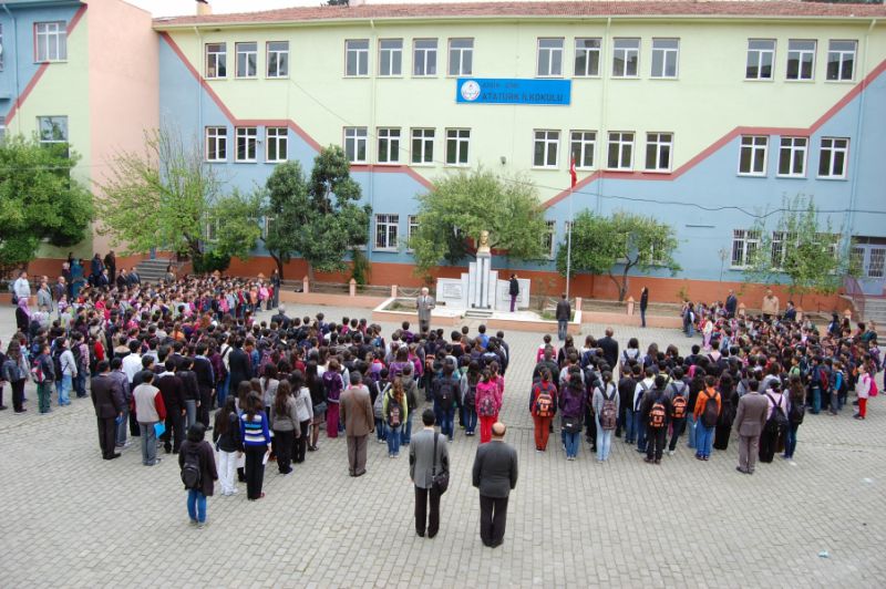Atatürk İlkokulu 