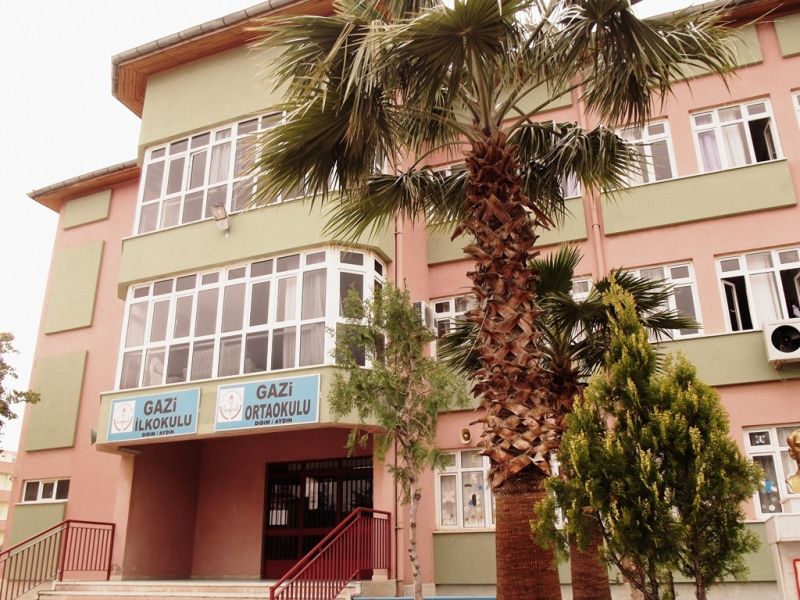 Gazi Ortaokulu 