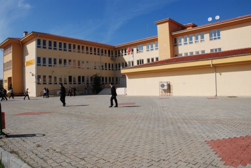 Zeynep - Mehmet Dönmez Mesleki Ve Teknik Anadolu Lisesi 