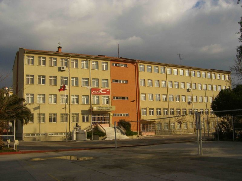 Adnan Menderes Anadolu Lisesi 