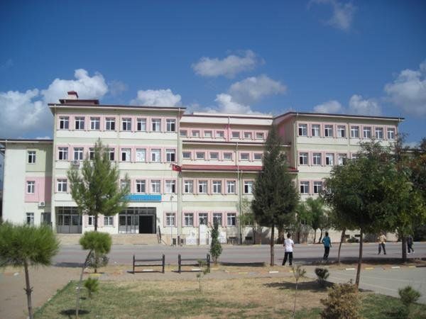 Avukat Cevat Aldemir Ortaokulu 