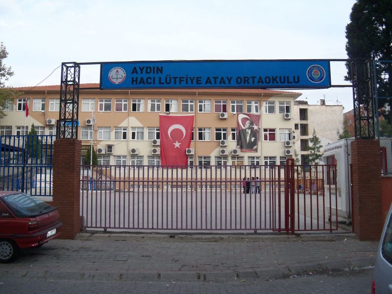 Hacı Lütfiye Atay Ortaokulu 