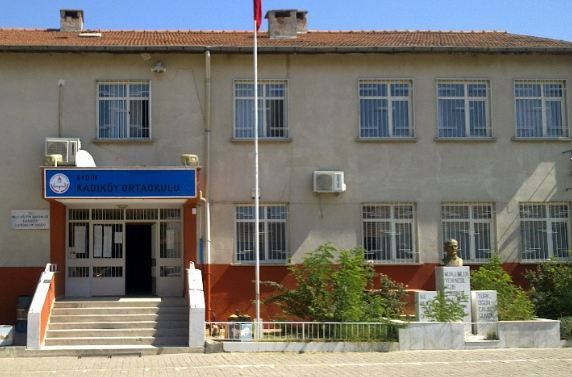 Kadıköy Ortaokulu 