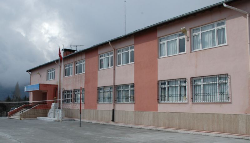 Umurlu Eğrikavak Ortaokulu 