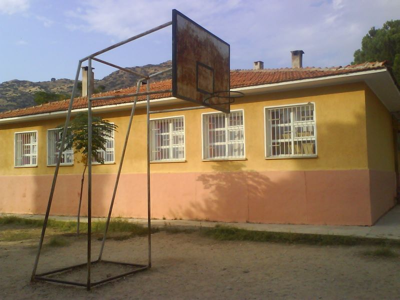 Ömerbeyli İlkokulu 