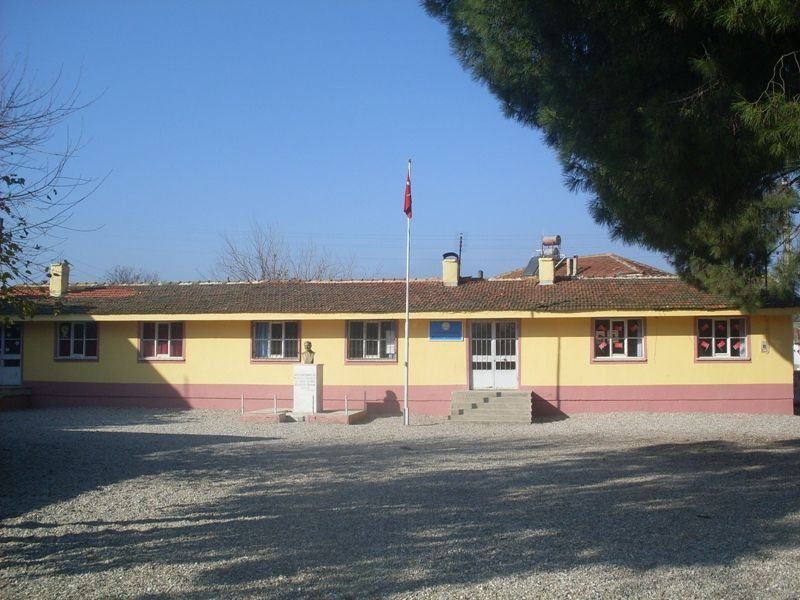 Reisköy İlkokulu 