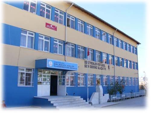 Doktor Reşit Galip Ortaokulu 