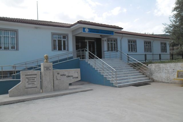 Ataeymir Ortaokulu 