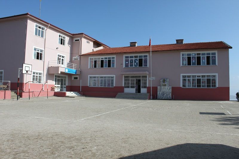 Tekeler İlkokulu 