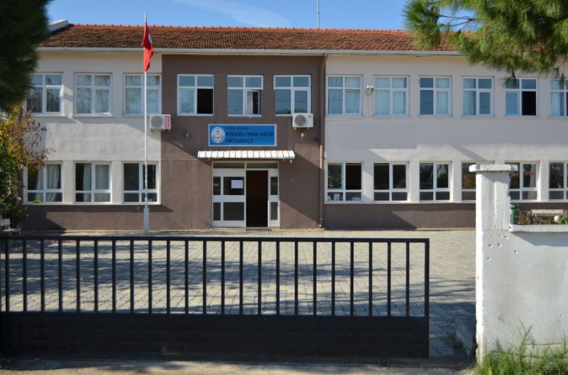 Koçarlı İmam Hatip Ortaokulu 