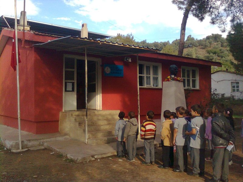 Kızılcayer İlkokulu 