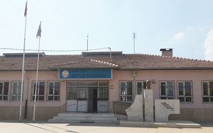 Çiftlik İlkokulu 