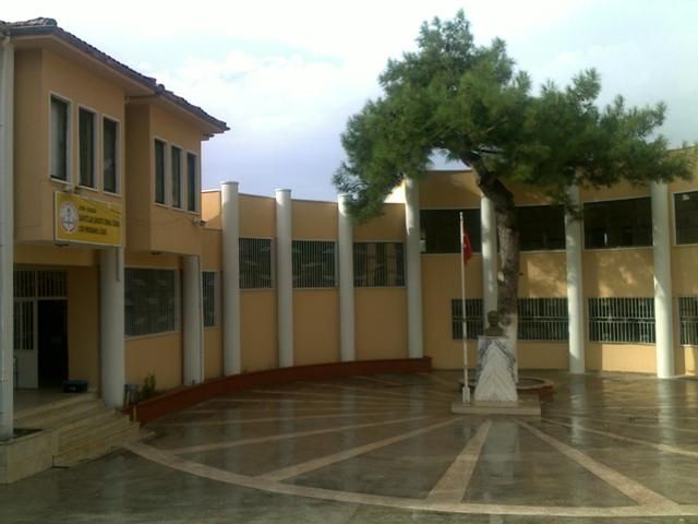 Şukufe Cemal Özbaş Çok Programlı Anadolu Lisesi 
