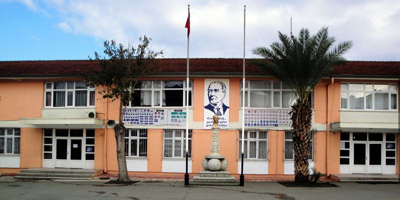 Yedieylül İlkokulu 