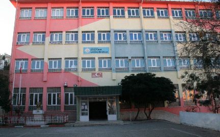 Atatürk Ortaokulu 