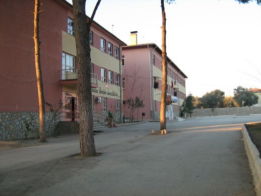 Şehitler İlkokulu 