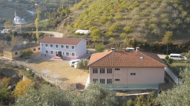 Çaylı Ortaokulu 