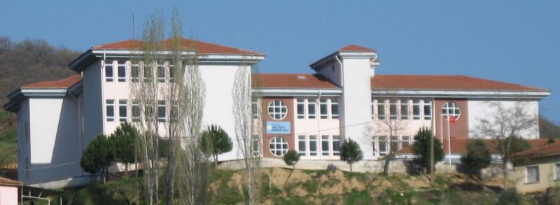 Aşağı Yakacık Ortaokulu 