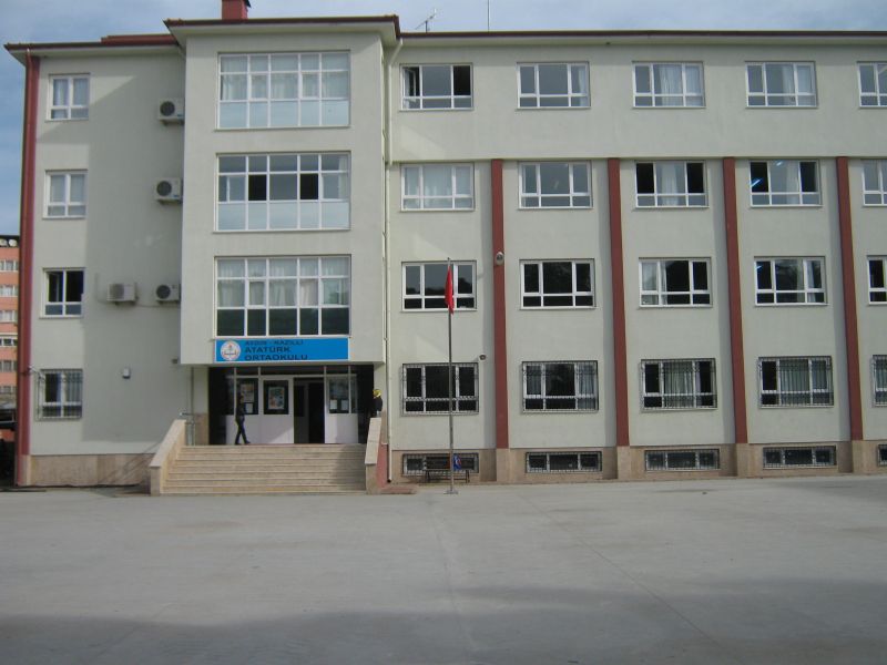 Atatürk Ortaokulu 