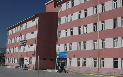 Ali Rıza Efendi Ortaokulu 