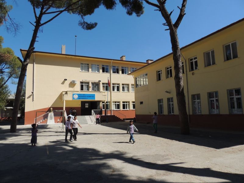 Bağarası Hürriyet Ortaokulu 