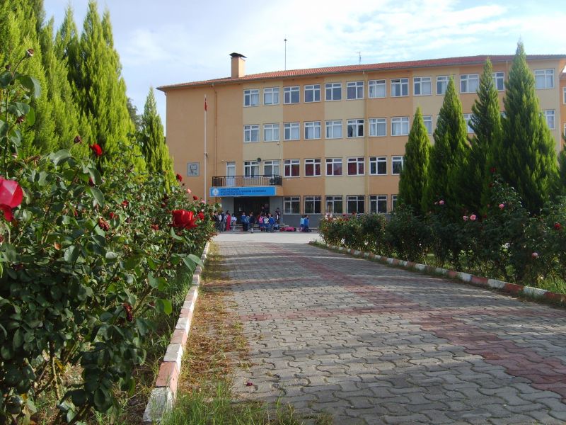 Atça Hadıloğlu İbrahim Uzunırmak Ortaokulu 