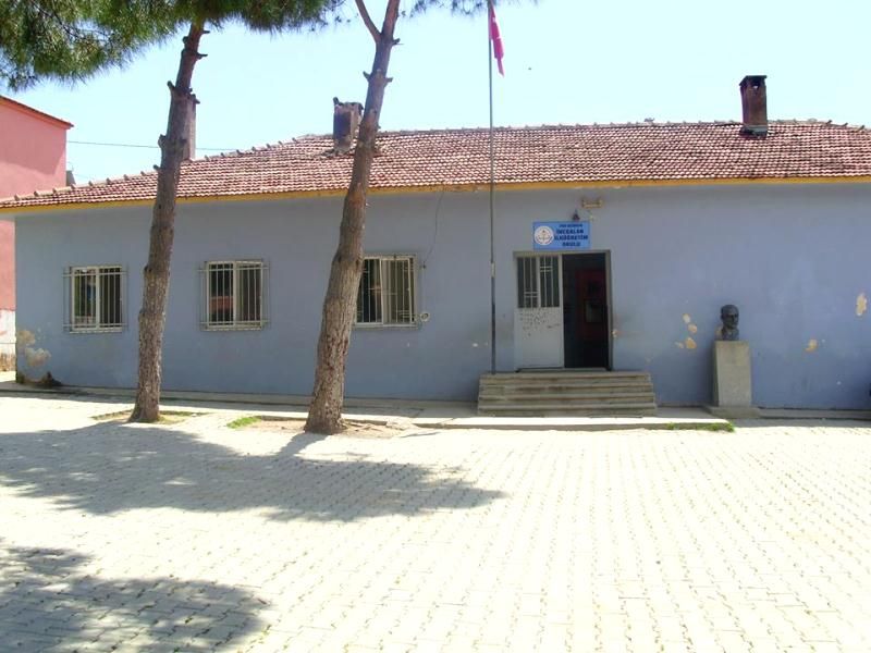 İncealan İlkokulu 