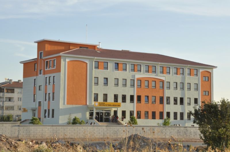 Fahri Kiraz Mesleki Ve Teknik Anadolu Lisesi 